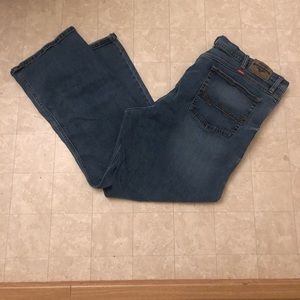 Wrangler relaxed fit jeans
